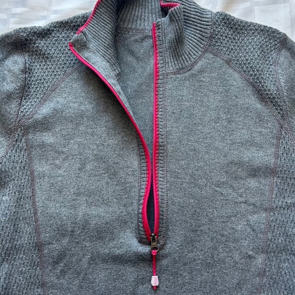 Eddie Bauer Quarter Zip Grey Lightweight Top - Picture 13 of 13
